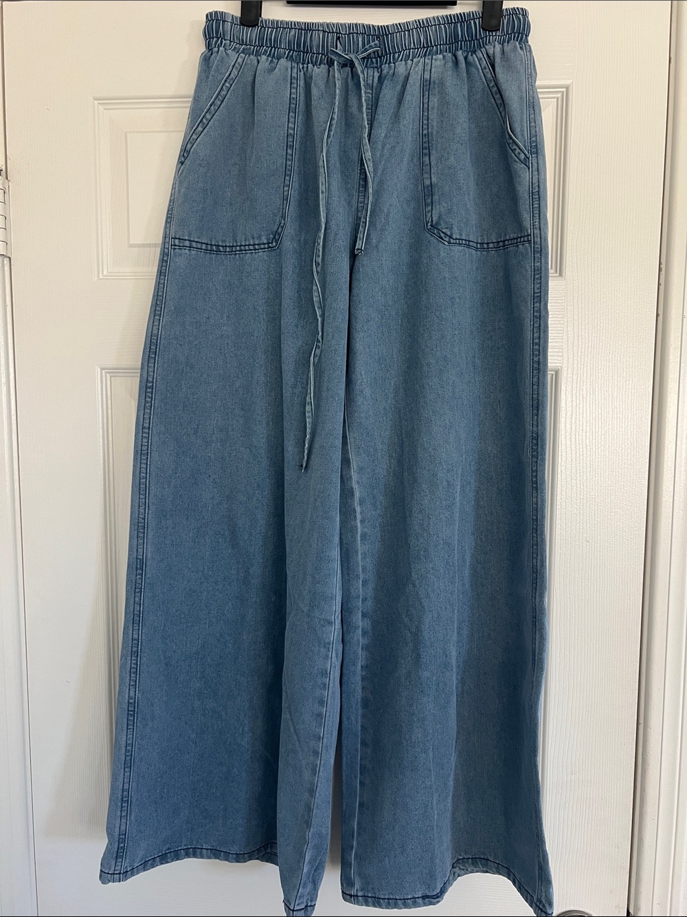 SHEIN Light Blue Wide-Leg Drawstring Jeans